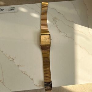 Vintage Seiko Quartz Gold Dress
